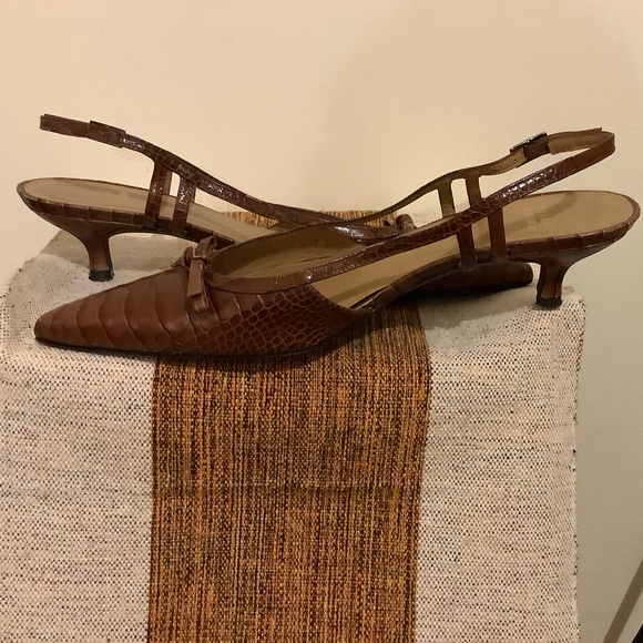 Stuart Weitzman Slingback heels - Picture 4 of 7